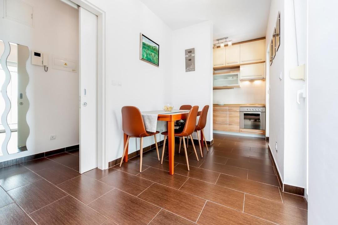 Apartment Anerol โรวีน ภายนอก รูปภาพ