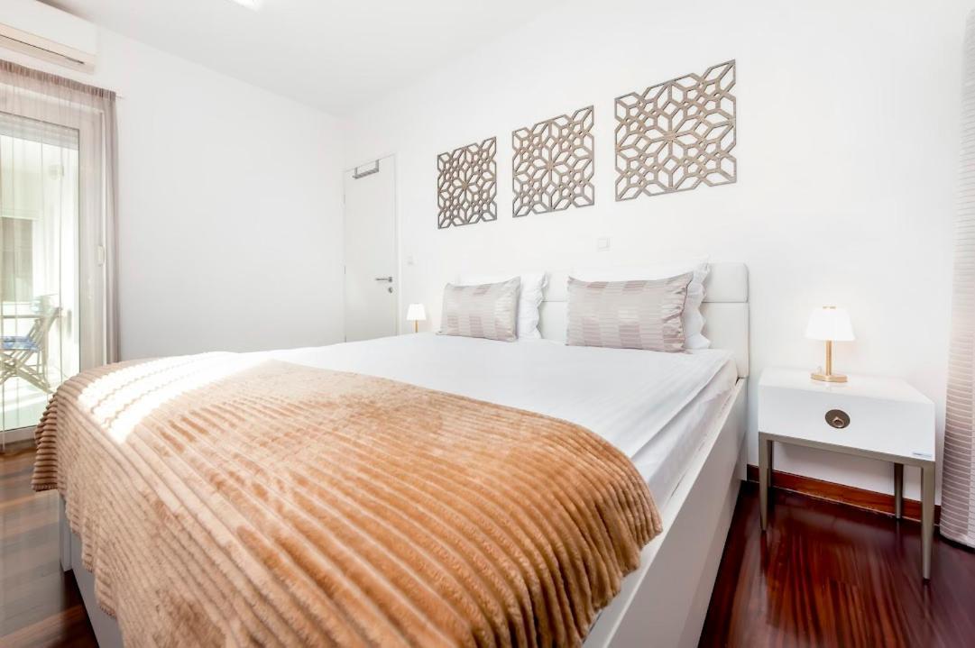 Apartment Anerol โรวีน ภายนอก รูปภาพ